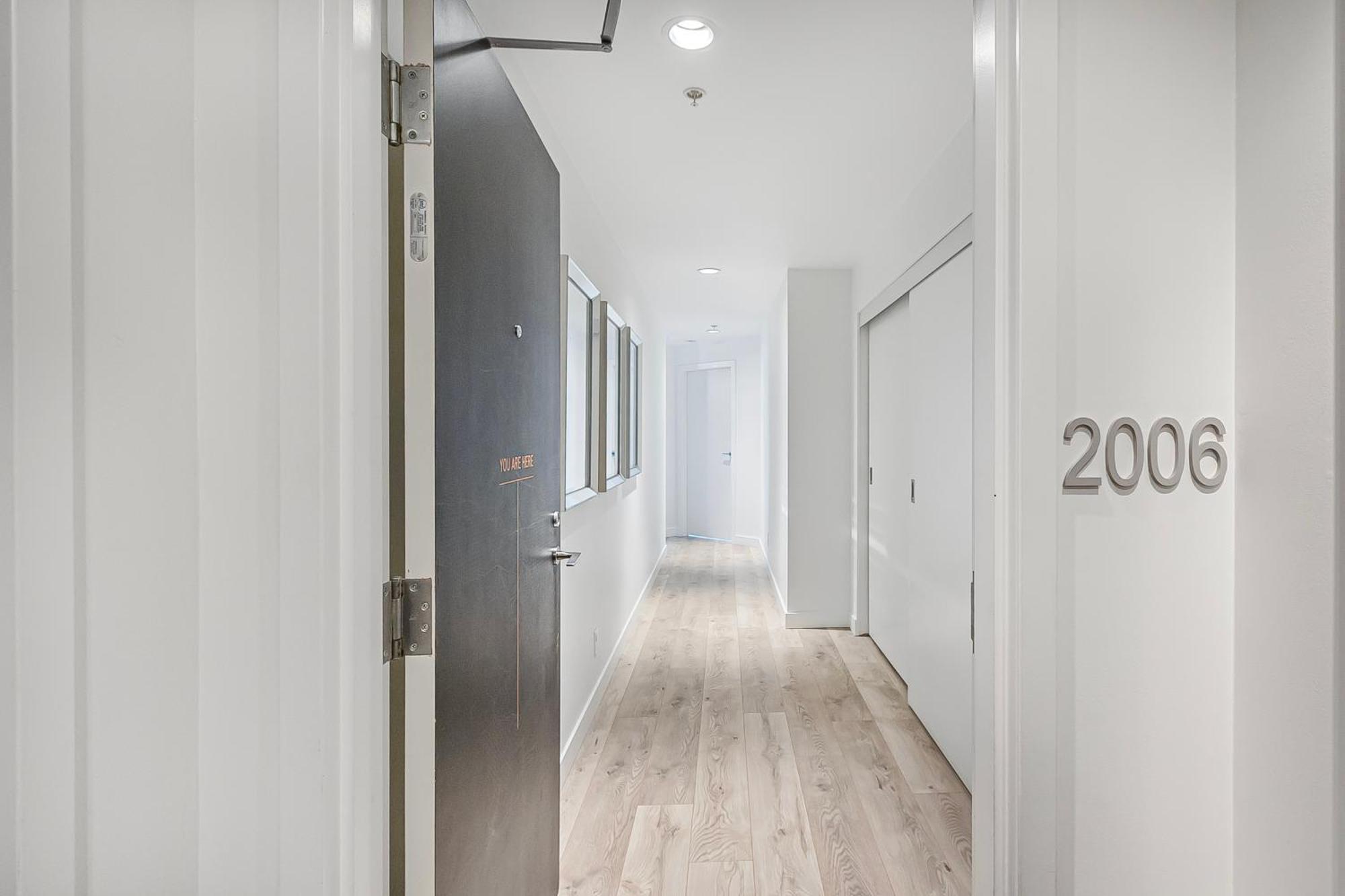 Spacious Modern High-Rise With Ocean & City Views バンクーバー エクステリア 写真